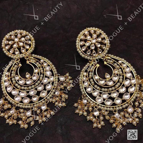 Golden Kundan Earrings With Tikka Set